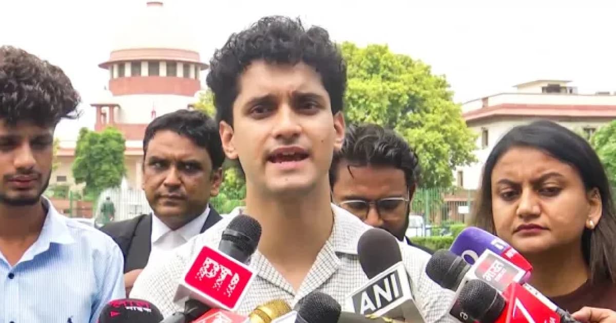 YouTubers invade Saurav Das's home:सौरव दासच्या घरात युट्यूबर्सची घुसखोरी
