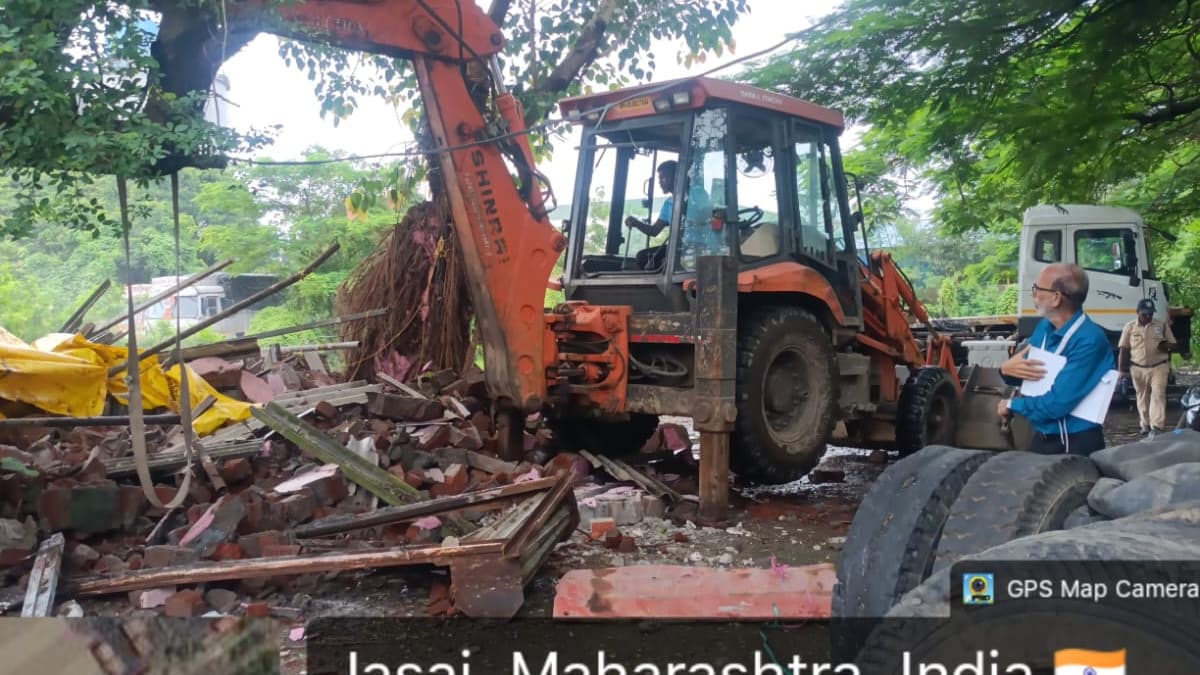 Action Against Illegal Constructions:अनधिकृत बांधकामांवर सिडकोचा बुलडोझर; द्रोणागिरी, कामोठे ते विमानतळालगतच्या परिसरात सलग कारवाई