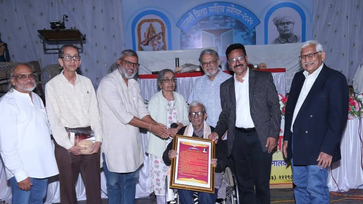 Tribute to a Literary Giant: श्रीनिवास कुलकर्णी यांचे निधन