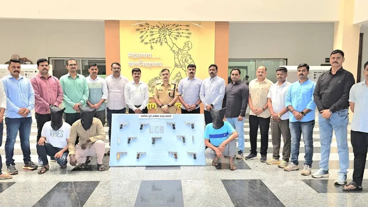 Arms Smuggling in Madhya Pradesh: मध्य प्रदेशातून आणलेली देशी बनावटीची ११ पिस्तुले जप्त, तिघांना अटक