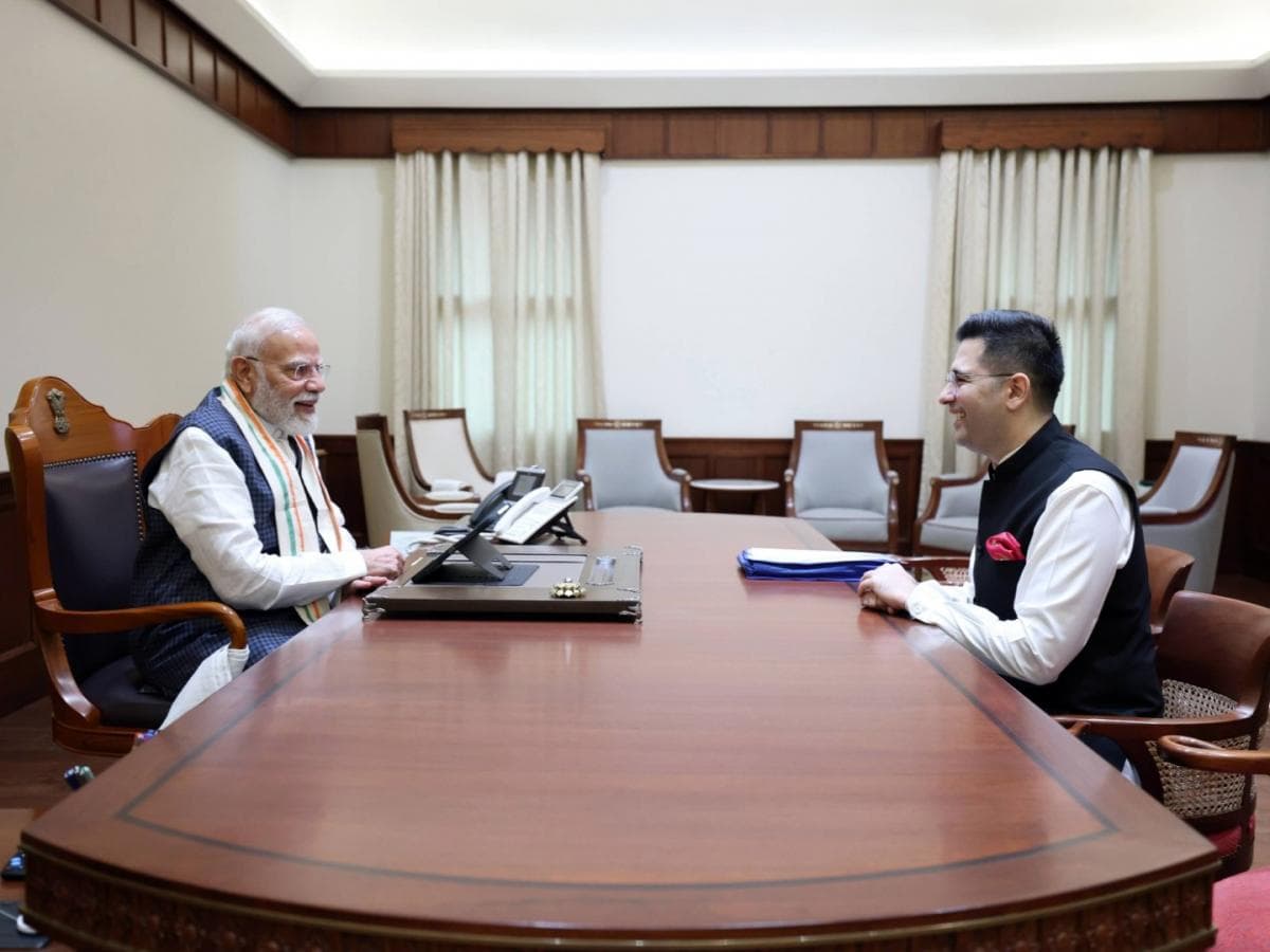 Meeting with PM Modi: राघव चड्ढा यांची पंतप्रधान मोदी यांच्याशी भेट