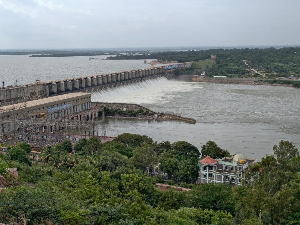 Water Level in Almatti Dam:अलमट्टी धरणातील पाणीसाठा ८६ टक्क्यांवर, कर्नाटककडून नदीपात्रात सोडण्यात येणाऱ्या पाण्याच्या विसर्गात कपात