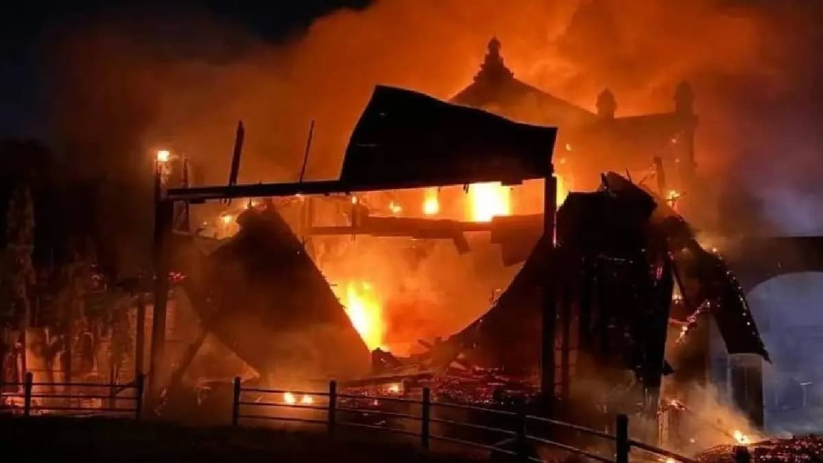 Fire at Keshavrao Bhosale Theatre: केशवराव भोसले नाट्यगृह आग; तपासाचा घोळ अन् संशयाचे काळे ढग!