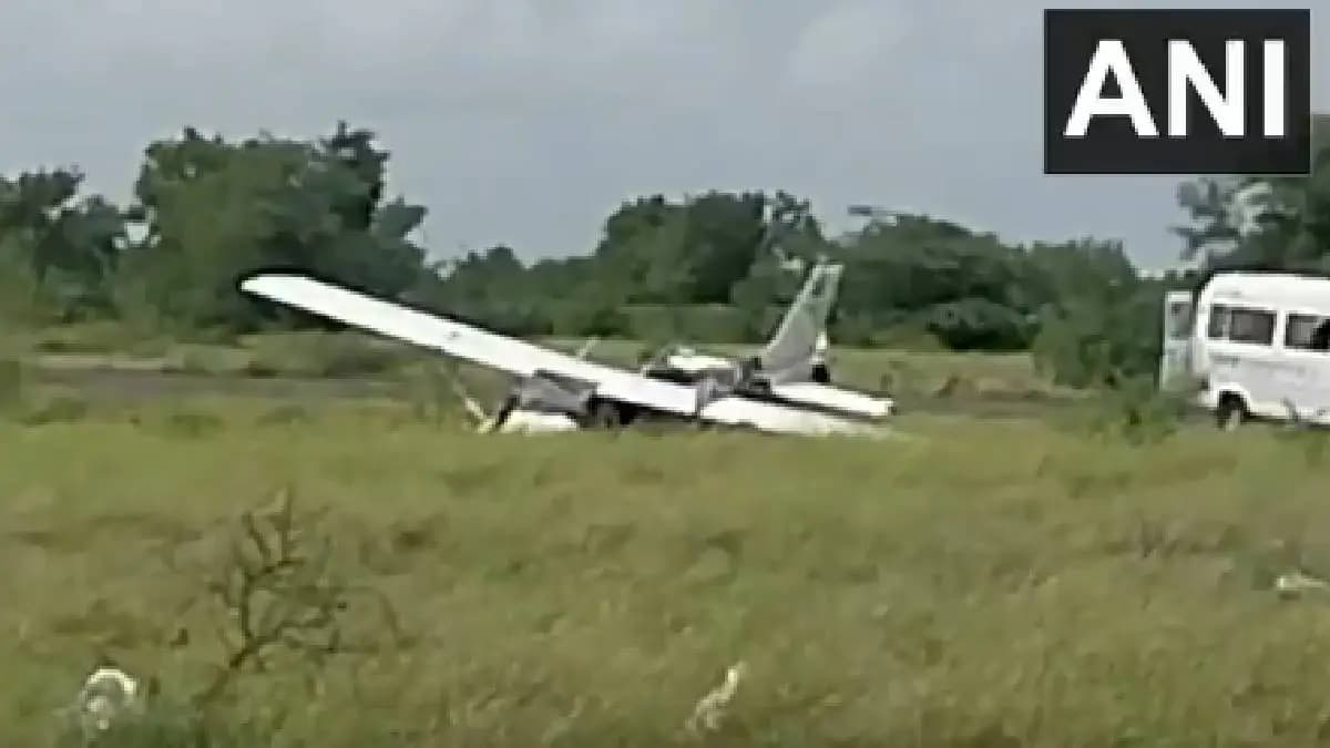 Training Aircraft Crash in Baramati: बारामतीत प्रशिक्षण विमान कोसळले