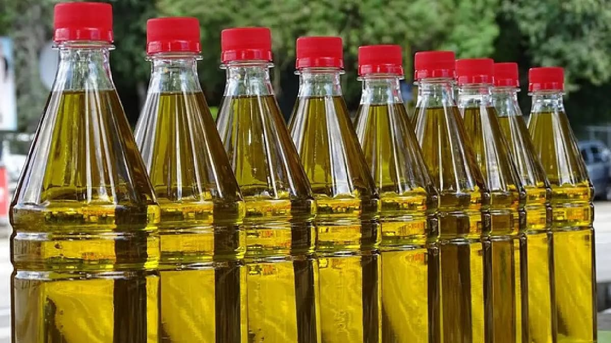 Oil Seizure in Beed: बीडमध्ये तेलाच्या साठ्यावर कारवाई