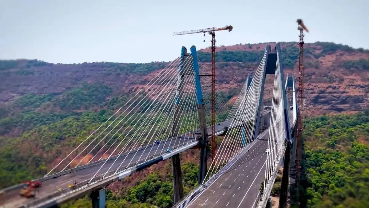 Missing Issues on Highways: महामार्गांवरील ‘मिसिंग’ मुद्दे