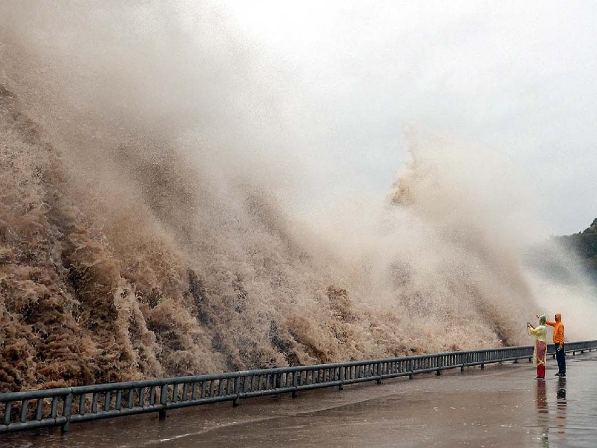 Impact of Dolphin Cyclone:चीनच्या ‘डॉल्फिन’ चक्रीवादळाचा महाराष्ट्रावर परिणाम